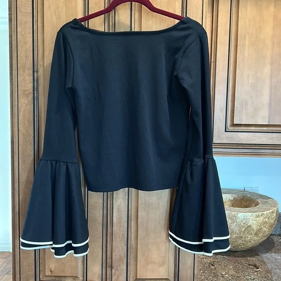 Torn by Ronny Kobo long bell sleeve top.NWT. Size M - Picture 6 of 7